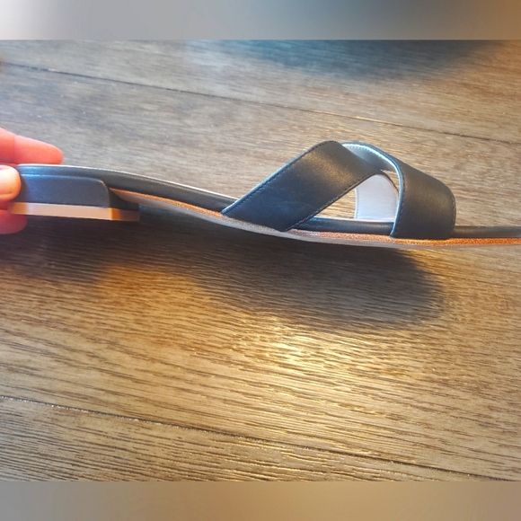 Stuart Weitzman Monogram Lunaria Crossband Leather flats slides sandals SZ 8.5 - Picture 4 of 8